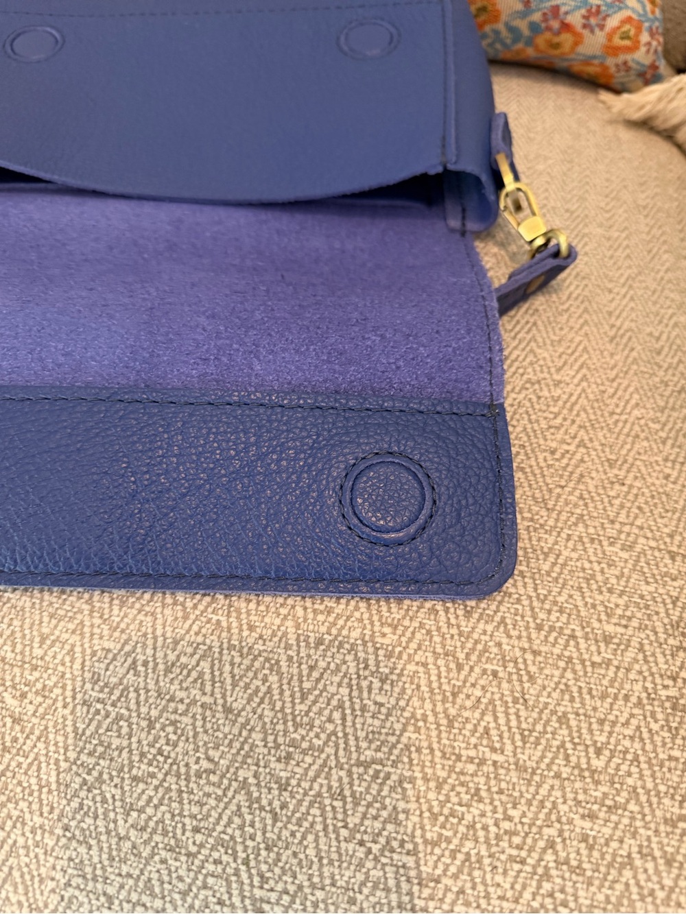 Portland Leather Medium Metro Crossbody NWT - Picture 8 of 11